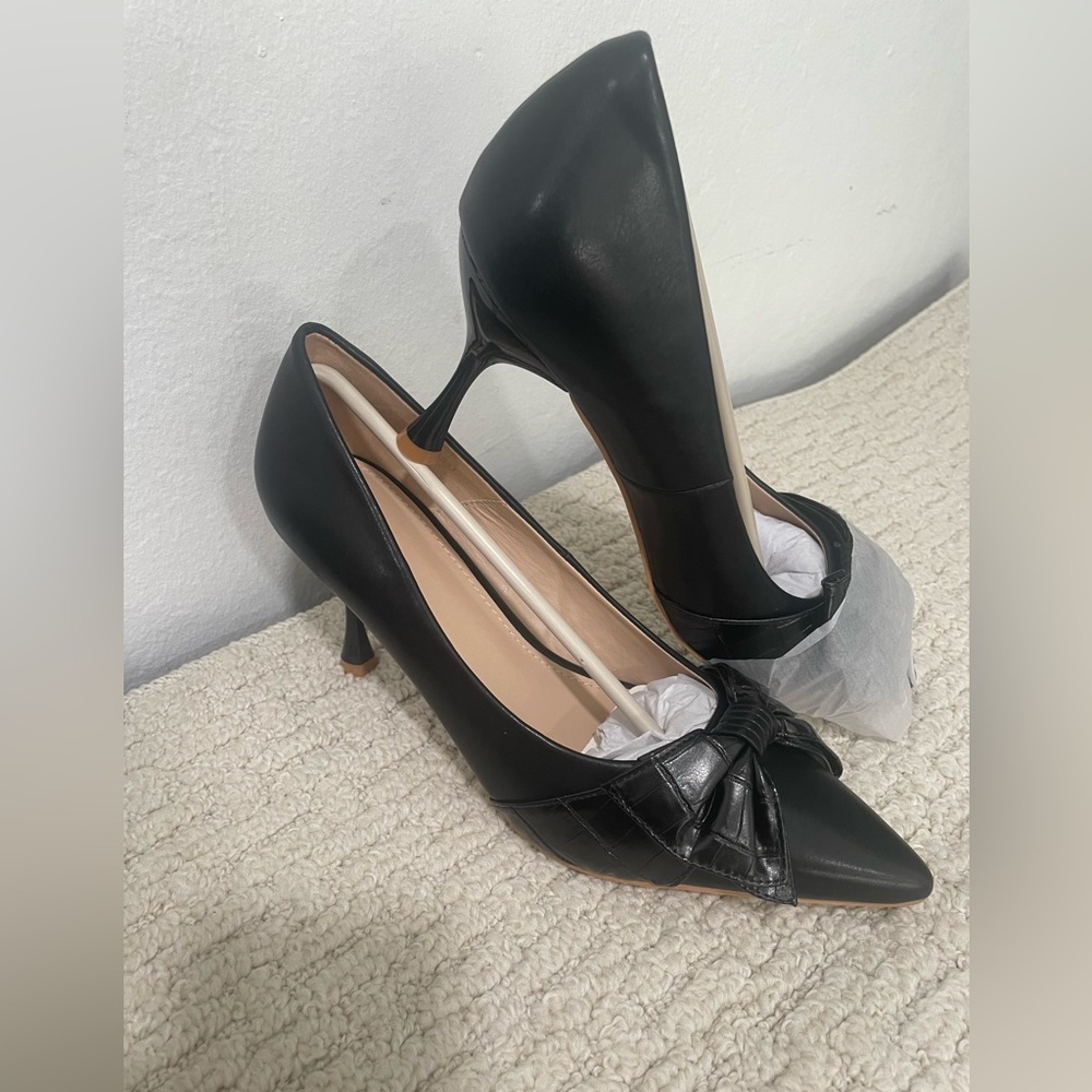 Womens pointed toe heels